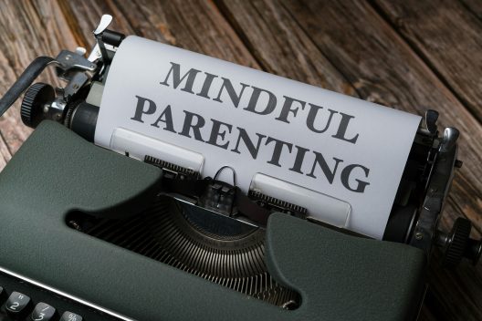 Estilo parental permisivo: riesgos y límites
